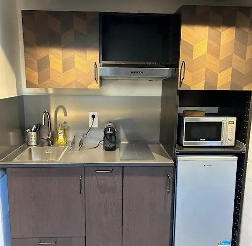 Le Cozy, Jean Jaures